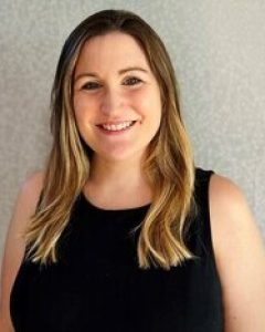 Portrait photo of Tracy Zelkin