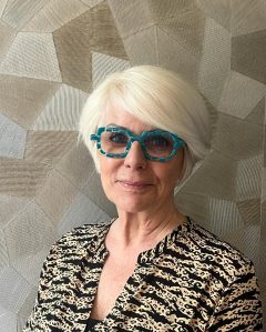 Photo of Lisa Tierney